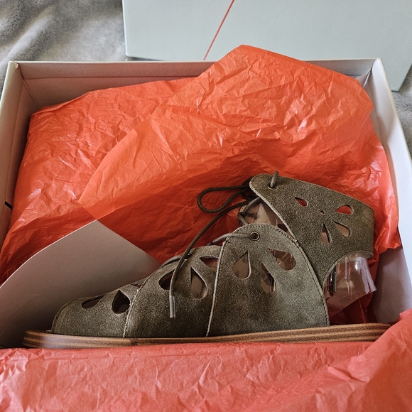 Sole Society Lylia Olive Gladiator Sandals Size 8.5 Cut Out Bohemian Cow Suede - Picture 4 of 10